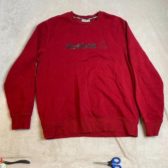 Reebok Mens Sweatshirt Medium Red Crewneck Cotton Blend Casual Pullover Classic - Picture 8 of 9